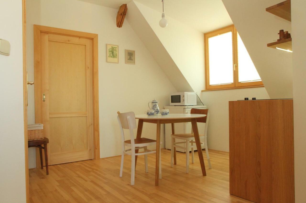 Apartman Nella Valtice Exteriör bild